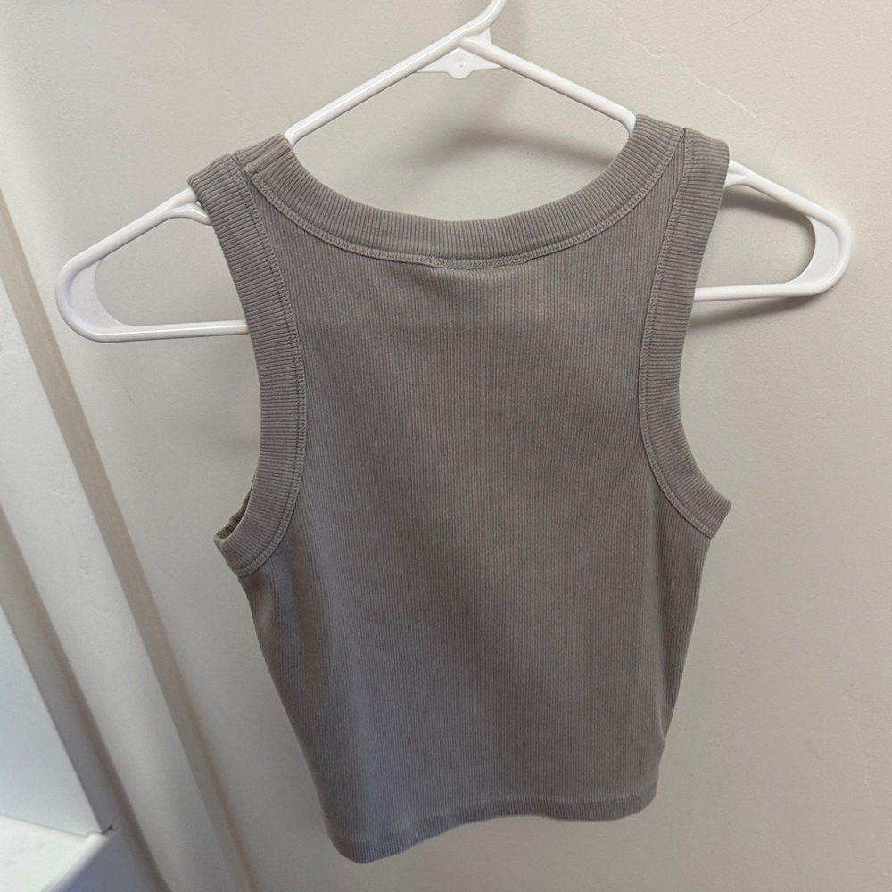 Gray Ribbed Tank with Embroidered Hiking Frog - Picture 3 of 3